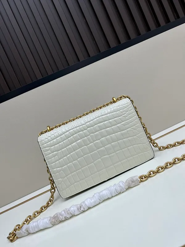 All Categories Official Website "Brand Women's Bags" Women's Bags 💙 Valentino 2025 New VALENTINO Crossbody Bag