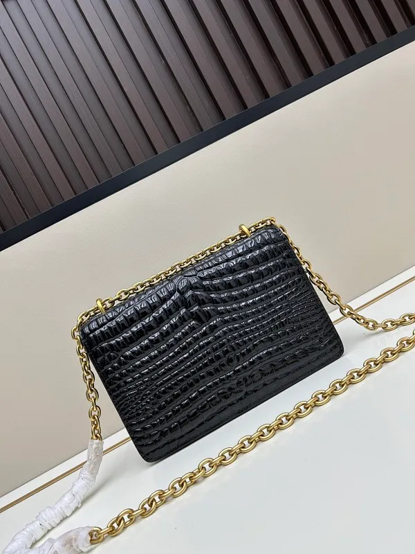All Categories Official Website "Brand Women's Bags" Women's Bags 💙 Valentino 2025 New VALENTINO Crossbody Bag