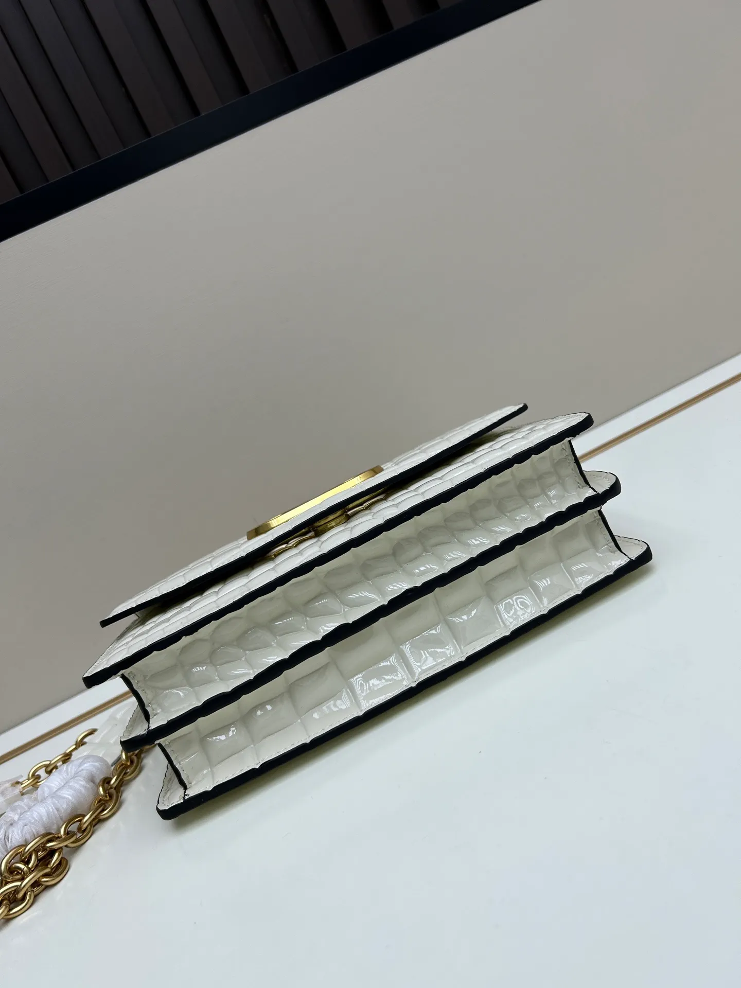 All Categories Official Website "Brand Women's Bags" Women's Bags 💙 Valentino 2025 New VALENTINO Crossbody Bag