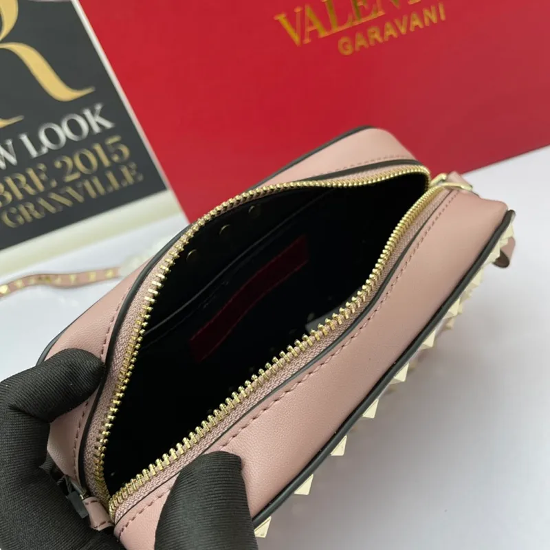 All categories Official website "Brand Women's Bags" Women's Bags 💙 Valentino 2022 Official New Valentino Crossbody Bag Wholesale 58002380 High Quality Size: 18-12-6CM
