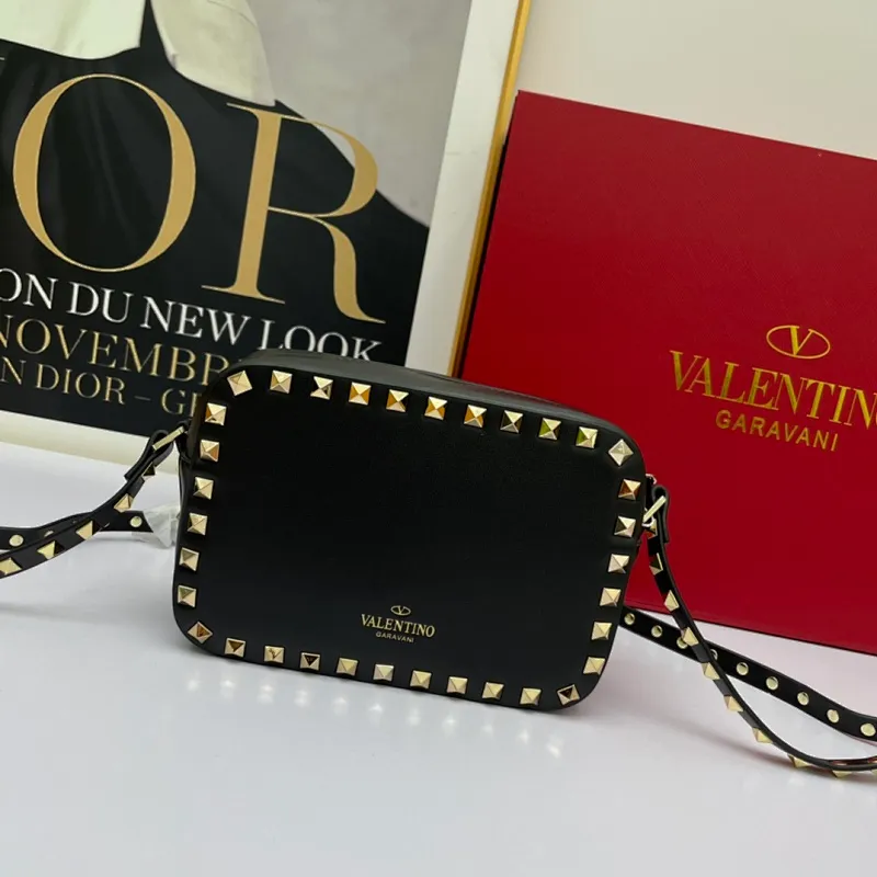 All categories Official website "Brand Women's Bags" Women's Bags 💙 Valentino 2022 Official New Valentino Crossbody Bag Wholesale 58002500 High Quality Size: 18-12-6CM