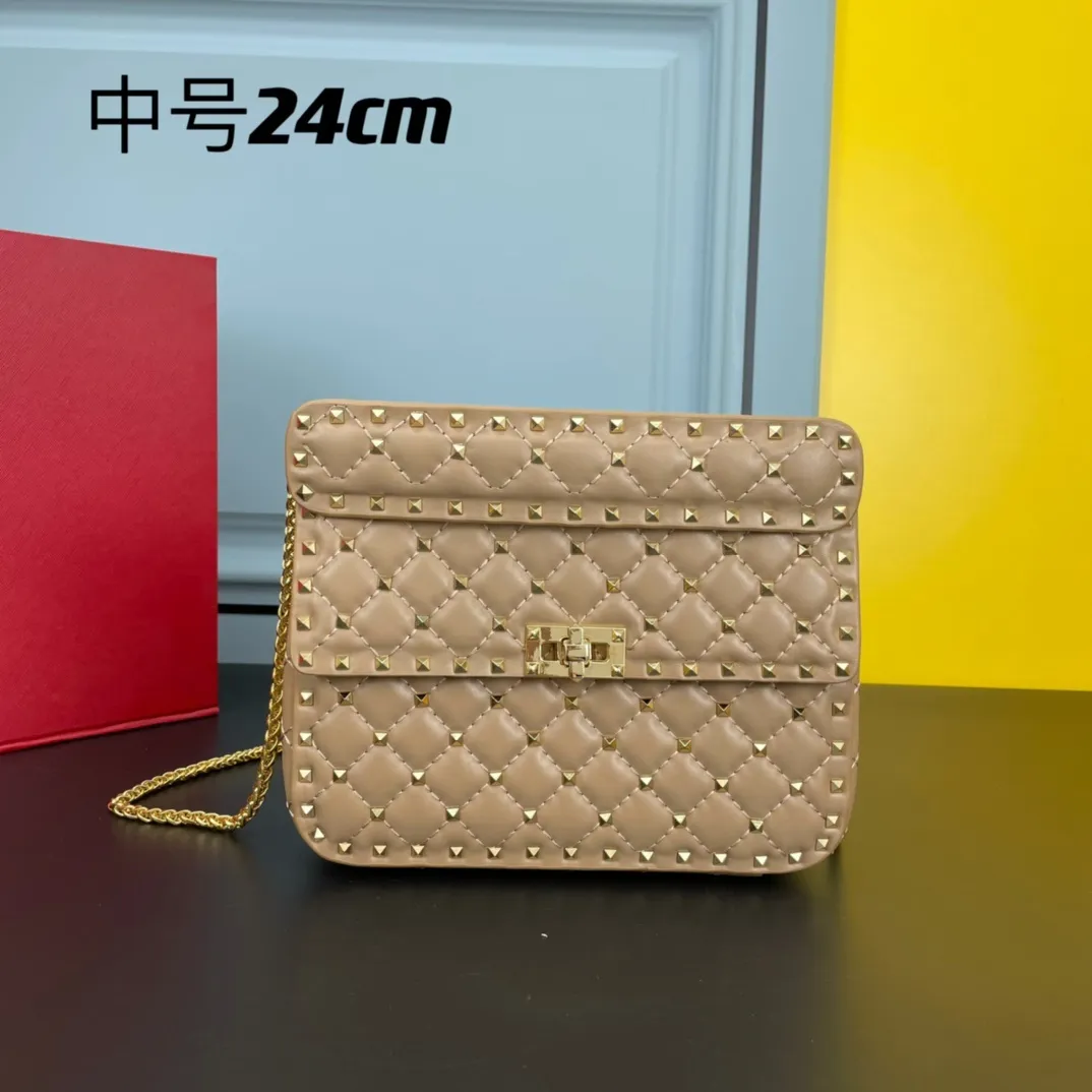 All categories Official website "Brand Women's Bags" Women's Bags 💙 Valentino 2022 Official New Valentino Sheepskin Crossbody Bag Wholesale 58002600 High Quality Size: 24-16-8CM