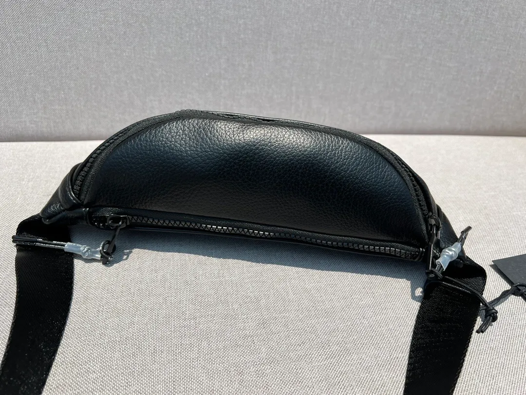 All Categories 💚 Top Version Men’s Bags 💚 Versace 2023 New Versace Belt Bag