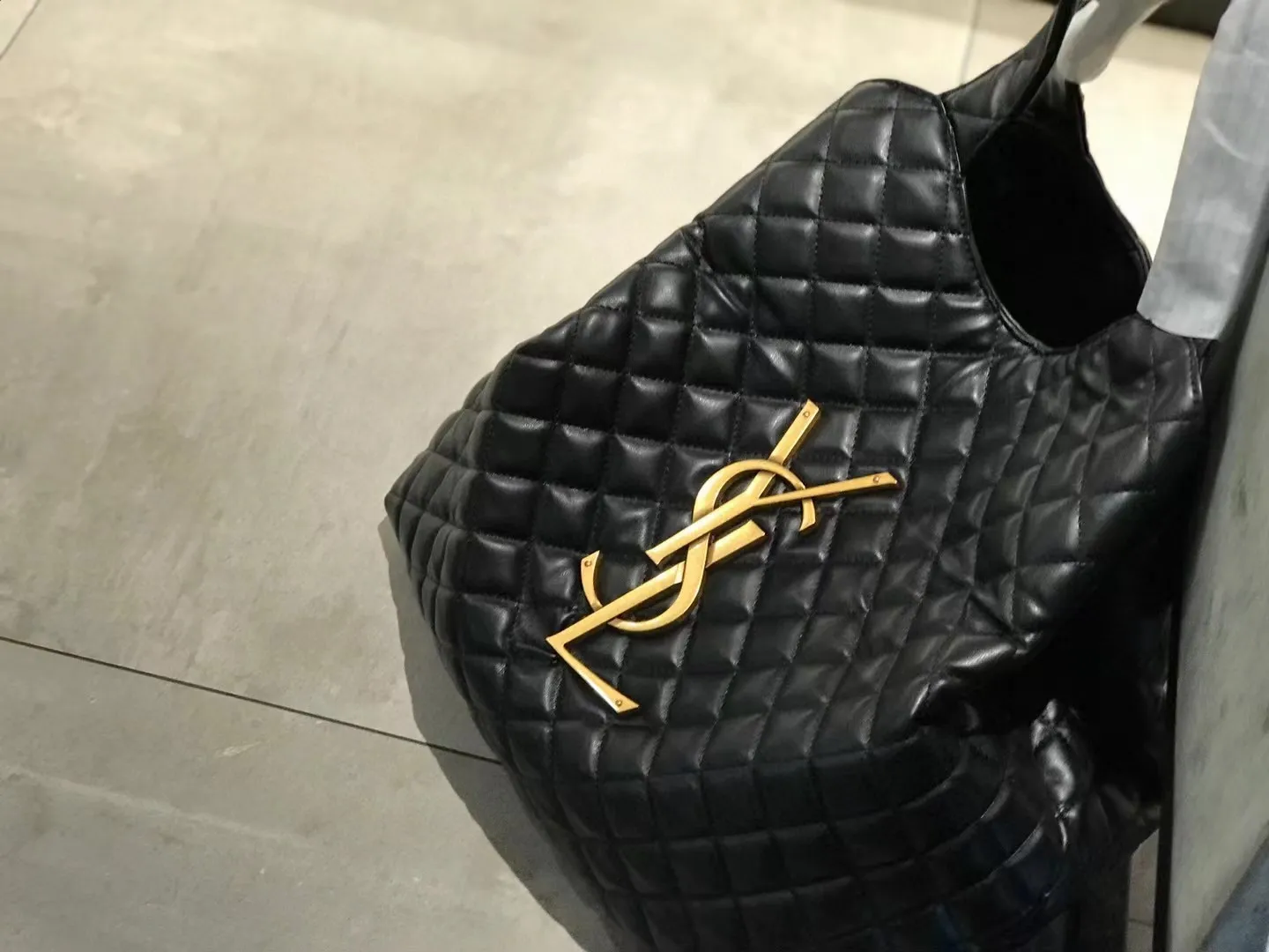 All categories Official website "Brand Women's Bags" Women's Bags 💙 YSL Fine imitation YSL, high imitation YSL bags, YSL crossbody bags, 2023 official latest version YSL handbags, YSL bag factory, recommended bags, size: 36-8-55CM