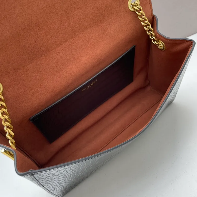 All Categories Official Website "Brand Women's Bags" Women's Bags 💙 YSL Saint Laurent Crossbody Bag 𝐊𝐚𝐭𝐞_Reversible Suede & Crocodile Pattern The bag body can be flipped into suede for use: Model 8121#: Size 28-18-7CM