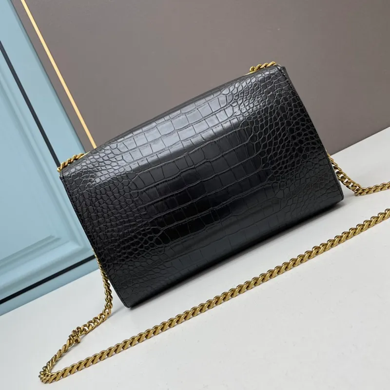 All Categories Official Website "Brand Women's Bags" Women's Bags 💙 YSL Saint Laurent Crossbody Bag 𝐊𝐚𝐭𝐞_Reversible Suede & Crocodile Pattern The bag body can be flipped into suede for use: Model 8121#: Size 28-18-7CM