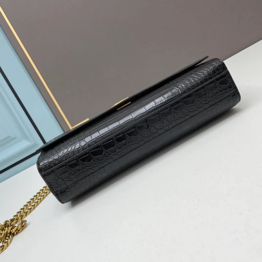 All Categories Official Website "Brand Women's Bags" Women's Bags 💙 YSL Saint Laurent Crossbody Bag 𝐊𝐚𝐭𝐞_Reversible Suede & Crocodile Pattern The bag body can be flipped into suede for use: Model 8121#: Size 28-18-7CM