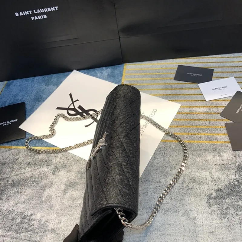 All categories Official website "Brand Women's Bags" Women's Bags 💙 YSL 2022 Official New YSL Crossbody Bag Wholesale 58001350 High Quality Specifications: 22.5-14-4CM