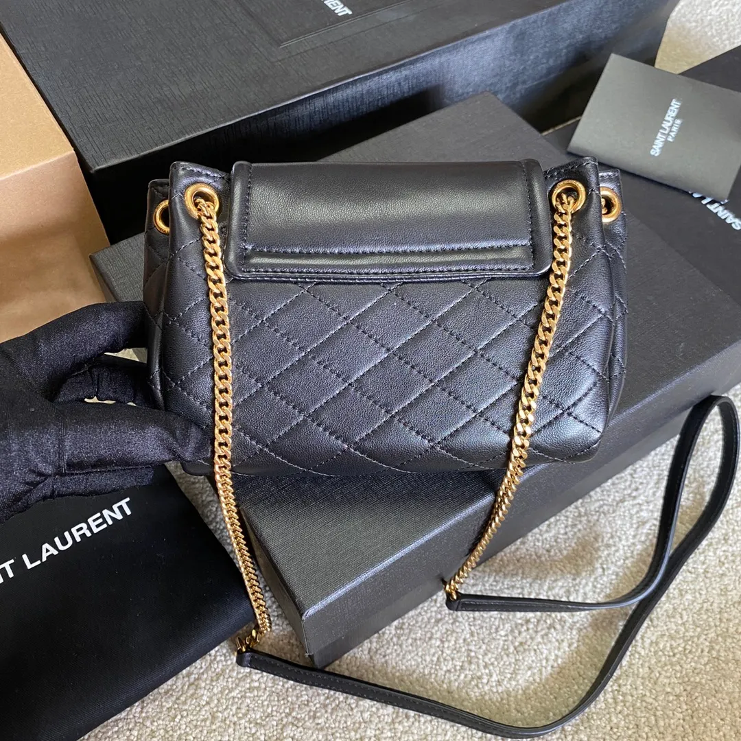 Sheepskin black/gold 🌈YSL new mini nolita shoulder crossbody bag🔥🔥Original imported nappa lambskin, with pull-out chain Versatile chain bag Although the bag is not large in capacity, it can fit everything you use when going out every day👍20220720 Model: 672738 [original leather] Size: 18x13x6cm