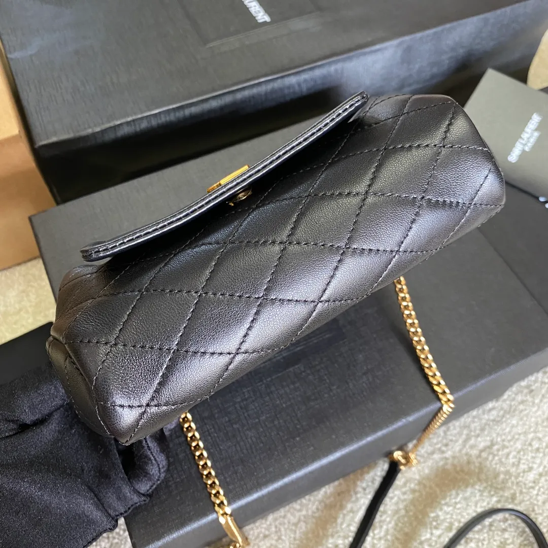 Sheepskin black/gold 🌈YSL new mini nolita shoulder crossbody bag🔥🔥Original imported nappa lambskin, with pull-out chain Versatile chain bag Although the bag is not large in capacity, it can fit everything you use when going out every day👍20220720 Model: 672738 [original leather] Size: 18x13x6cm