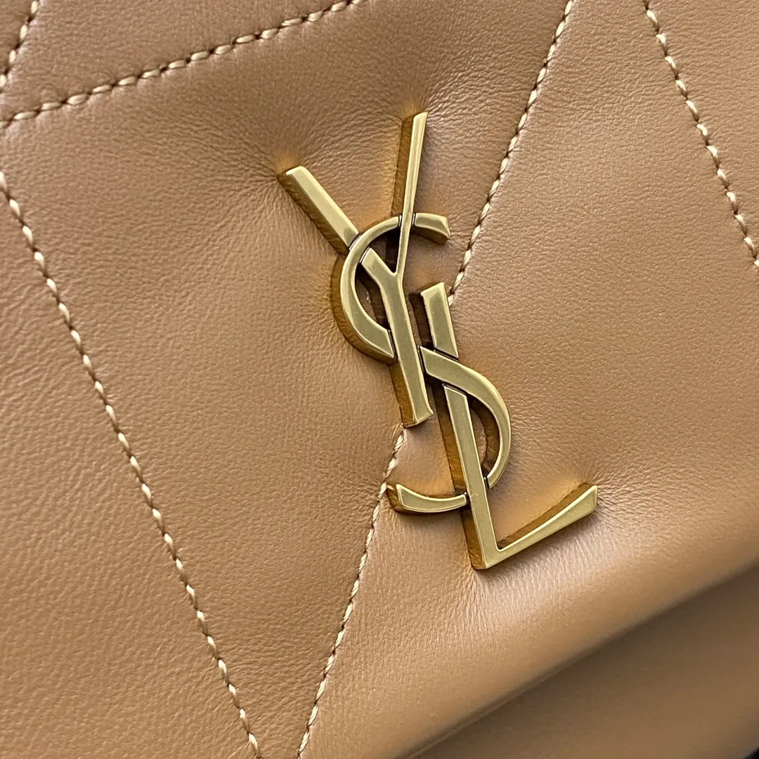 💰1760 caramel sheepskin/gold 🌈JAMIE 4.3 small original sheepskin handbag! Small bag in soft nappa leather with CARRE RIVE GAUCHE webbed topstitching. Lightweight and compact, with an adjustable sliding shoulder strap, it can be worn in a variety of ways. The bag is designed with a classic retro distressed version. It is very beautiful and fashionable, versatile for commuting, unexpectedly light and very practical! It can be carried by hand, carried on the shoulder or cross-body in various ways! An absolute must-have item! 20230880 Model: 763475 [original leather] Size: 26×15×7cm