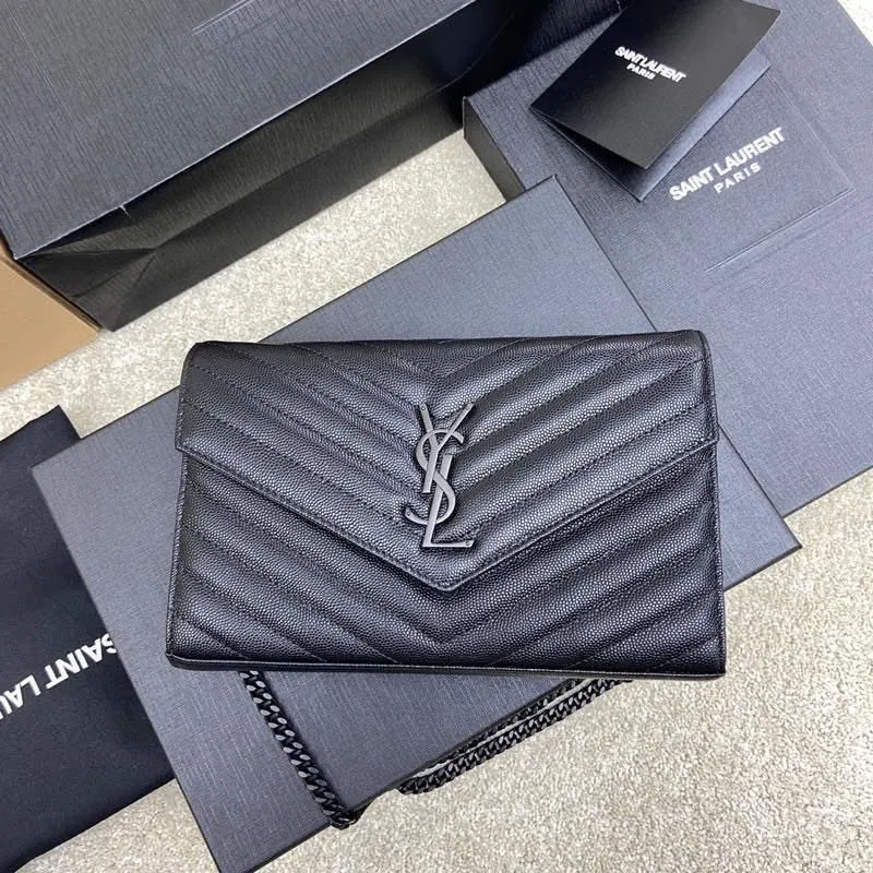 Black ball-grained leather/black buckle 🌈MONOGRAM caviar pattern original leather version envelope bag👍A super practical small bag, the most classic style 👏100% original cowhide with fine handcrafting; customized metal Y family logo highlights personality; flip-top design ensures safety of use; small bag has large capacity, with 20 card slots, two banknote compartments, two central compartments, and an inner zipper bag to hold everything‼ ️20210630 Model: 360452 [original leather] Size: 22.5*14*4cm