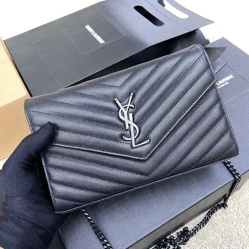 Black ball-grained leather/black buckle 🌈MONOGRAM caviar pattern original leather version envelope bag👍A super practical small bag, the most classic style 👏100% original cowhide with fine handcrafting; customized metal Y family logo highlights personality; flip-top design ensures safety of use; small bag has large capacity, with 20 card slots, two banknote compartments, two central compartments, and an inner zipper bag to hold everything‼ ️20210630 Model: 360452 [original leather] Size: 22.5*14*4cm