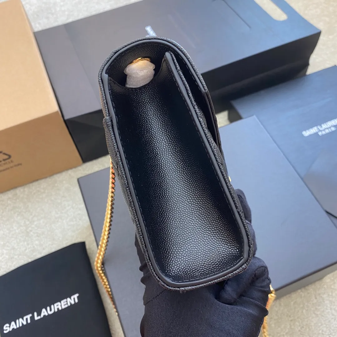 Black ball pattern/gold buckle 🌈YSL new style 𝑬𝒏𝒗𝒆𝒍𝒐𝒑𝒆#Small size 21CM Original grain embossed quilted leather envelope bag is classic and timeless, the sky-high V pattern and rhombus caviar pattern, Italian ZP original cowhide with eye-catching Y family logo, elegant and fashionable all in one! Get it and it’s ZP! 20220680 Model: 600915 [original leather] Size: 21x13x6cm