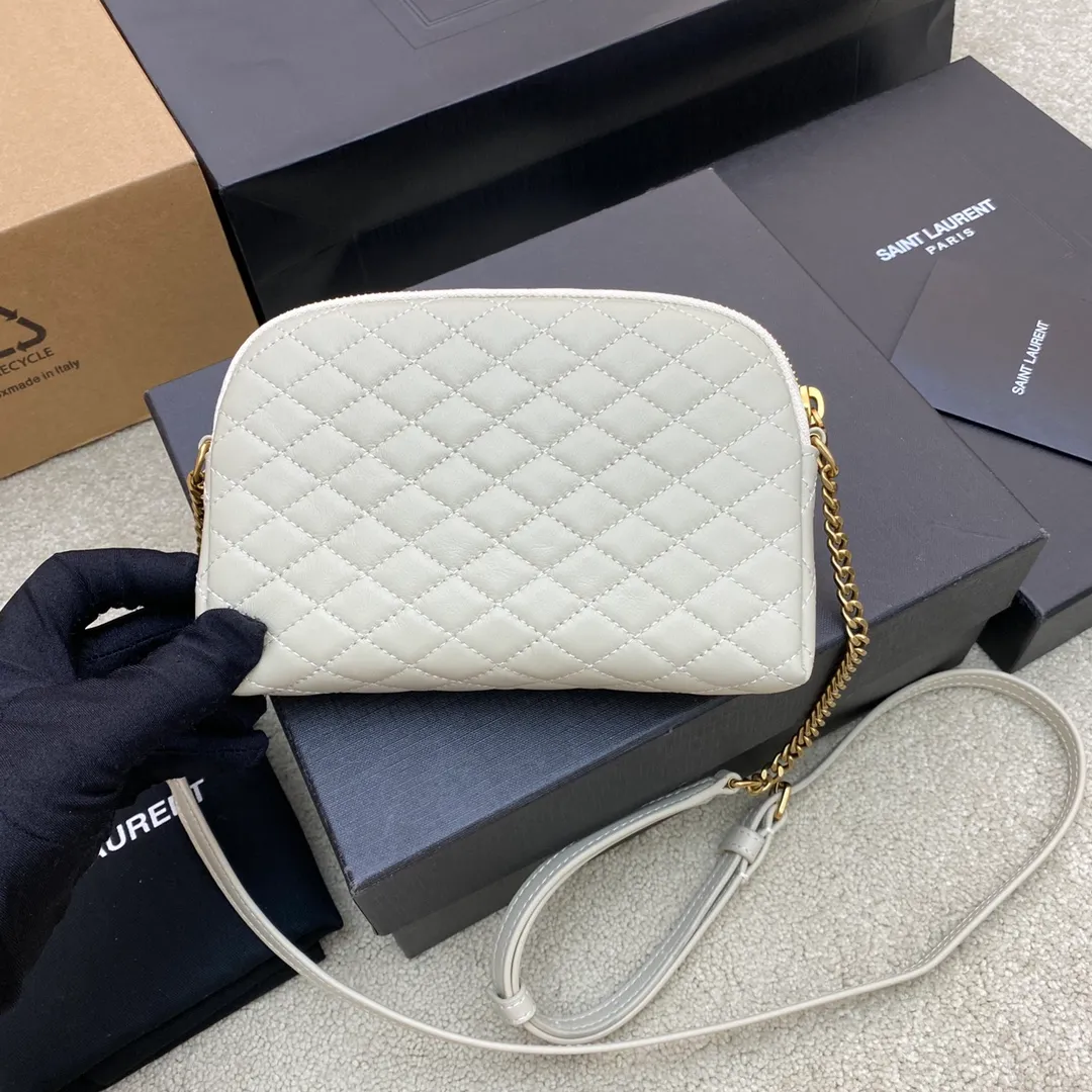 White sheepskin/gold 🌈YSL's new GABY quilted sheepskin chain shell bag, equipped with classic YSL logo, soft original sheepskin material, adjustable chain length: 57cm, light bronze metal hardware, sheepskin lining👍20220650 Model: 733667 [original leather] Size: 13x9x3.5cm