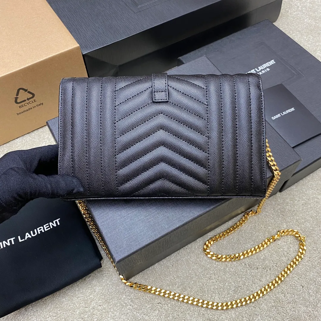 💰1300 black ball pattern/gold buckle 🌈YSL latest ENVELOPE Woc envelope bag ✉️Original caviar ball pattern, engraved inner zipper compartment, can be used as a clutch bag or as a shoulder bag. There are multiple card slots inside. Compact and practical 👍20220650 Model: 620280 [original leather] Size: 22.5x14x4cm