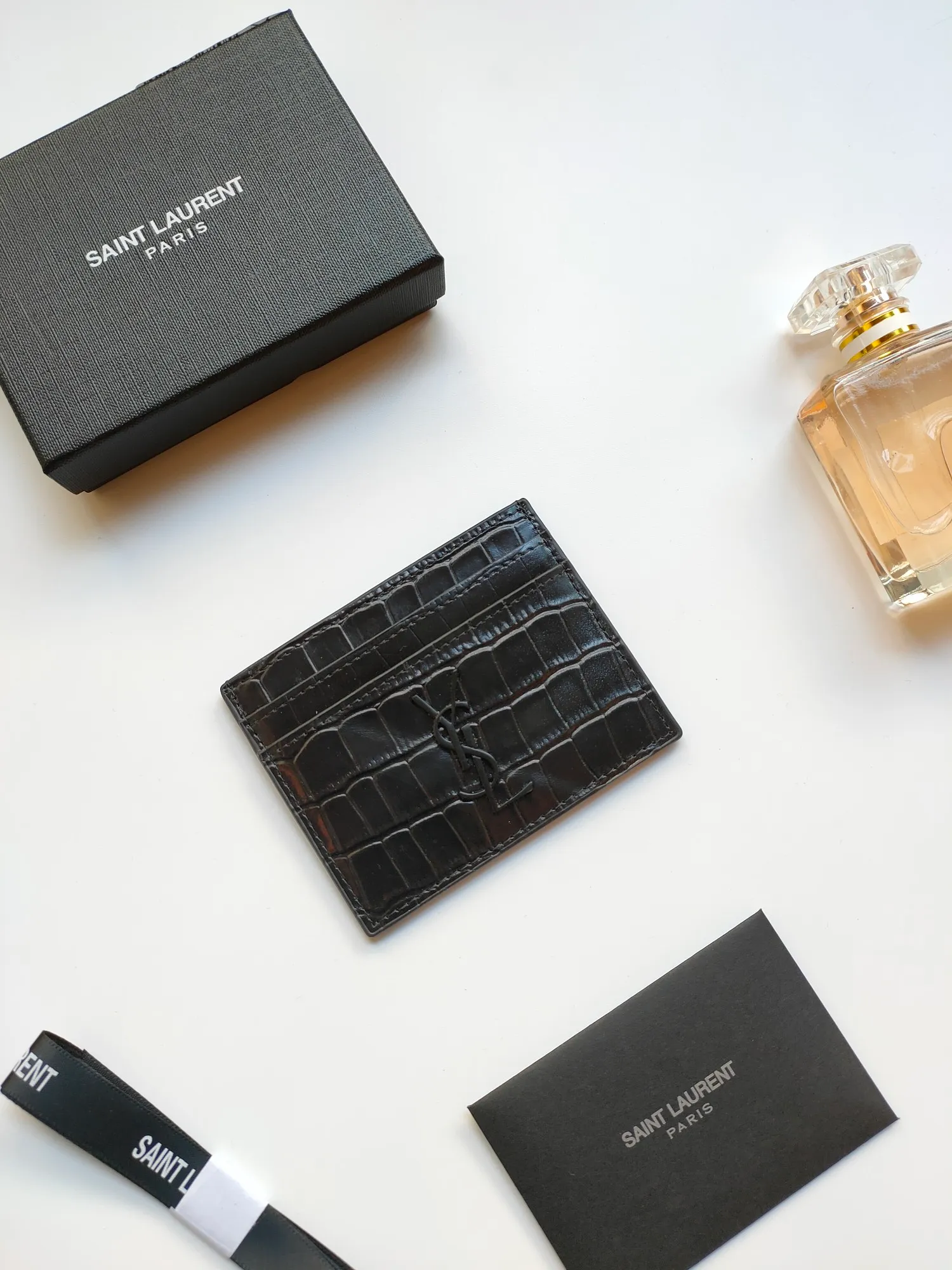 💰110 Saint Laurent new arrivals👉Genuine pickup bag, 🎀Earned with sheep pattern microfiber lining, crocodile pattern cowhide credit card holder, metal interlocking YSL logo original single pair hardware, copied details😋Style number: 423291😎Size: 10.5×7.5×0.5cm
