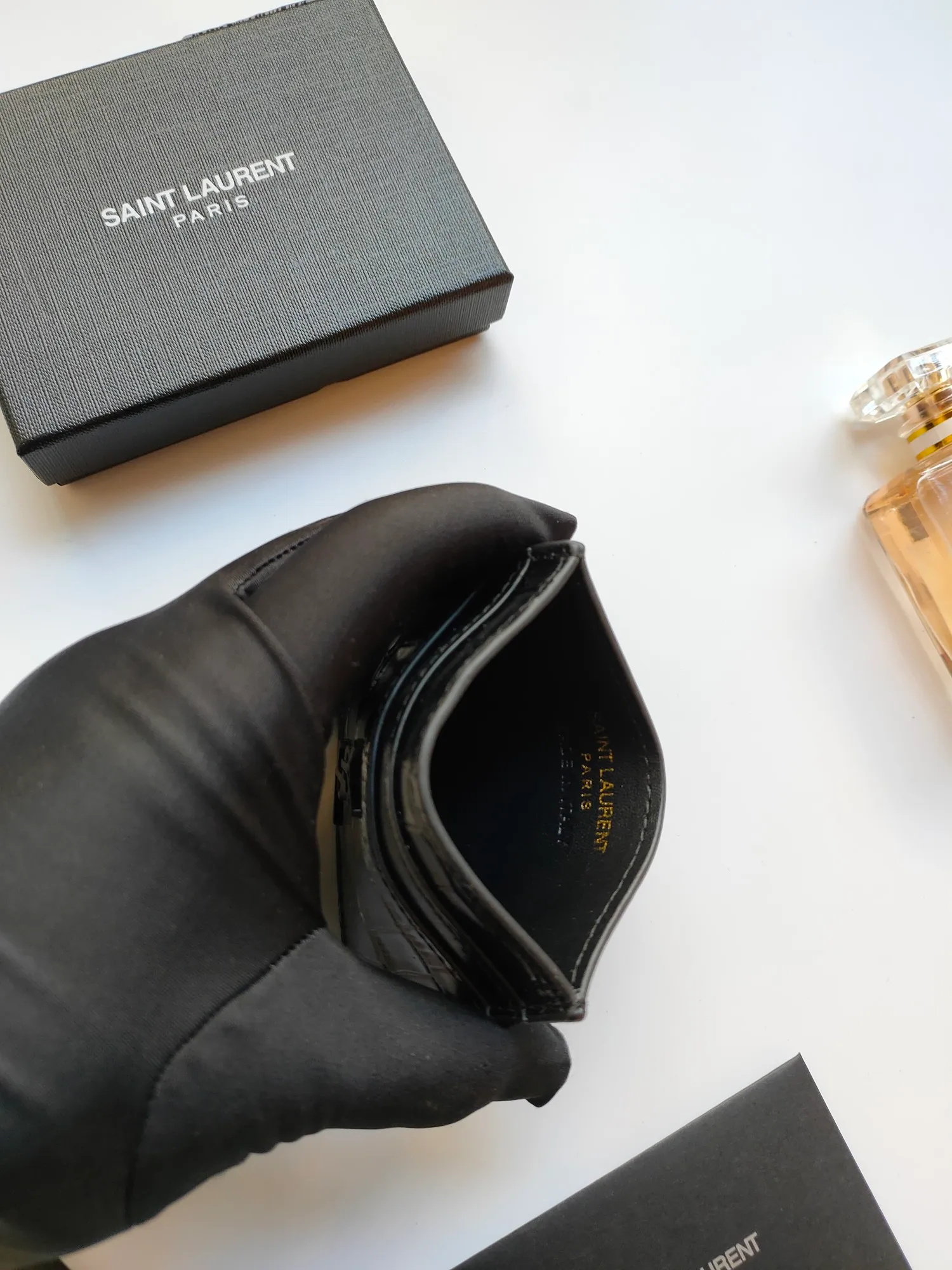💰110 Saint Laurent new arrivals👉Genuine pickup bag, 🎀Earned with sheep pattern microfiber lining, crocodile pattern cowhide credit card holder, metal interlocking YSL logo original single pair hardware, copied details😋Style number: 423291😎Size: 10.5×7.5×0.5cm