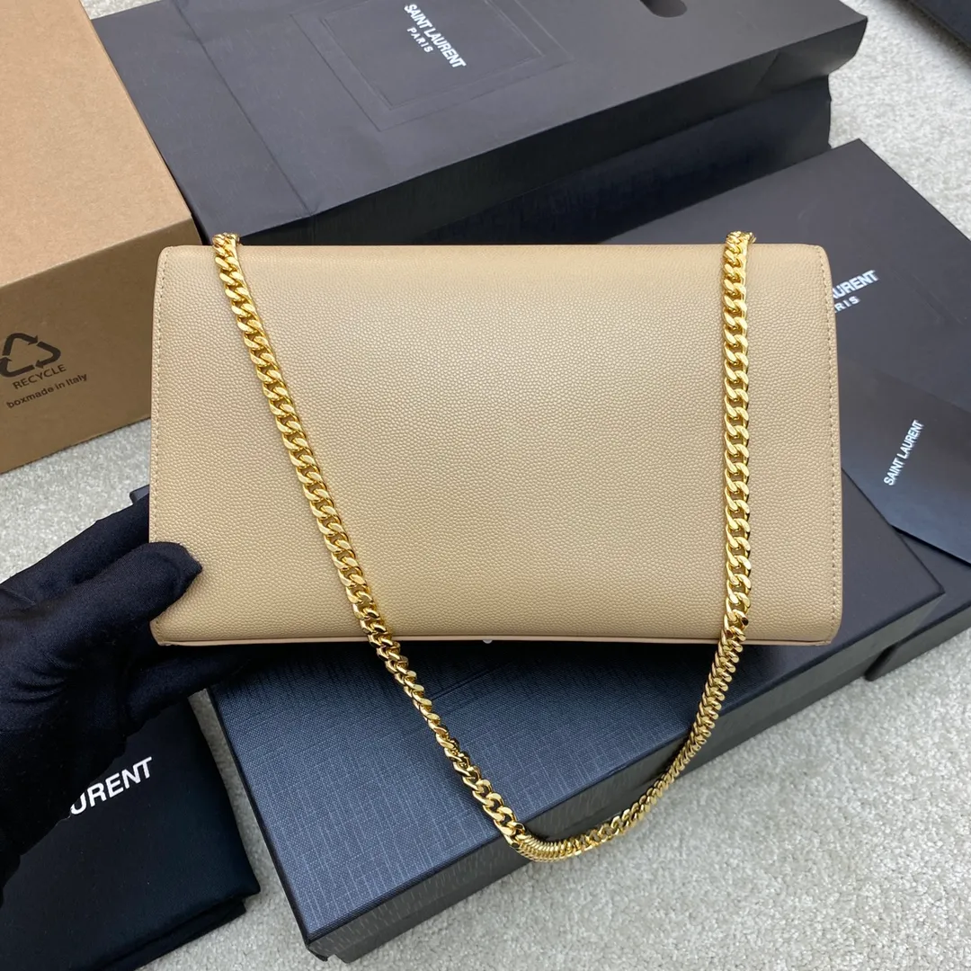 💰1300 ball pattern apricot/gold buckle 🌈Y’s most classic style Kate crocodile pattern chain crossbody bag! A versatile style that is a must-have in every girl’s wardrobe! High-quality original crocodile embossed cowhide, wear-resistant and scratch-resistant, no need to take special care of it💫Believe me, kate is definitely an eternal classic. No Y family tassel bag would dare to call itself fashionable👍20210650 Model: 377829 [original leather] Size: 24*14.5*5.5cm