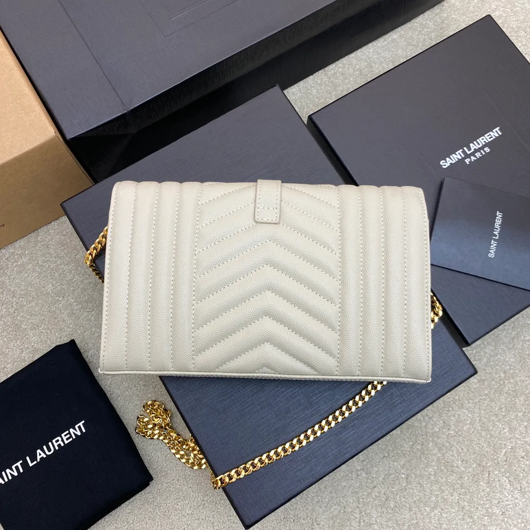 💰1300 white ball pattern/gold buckle 🌈YSL latest ENVELOPE Woc envelope bag ✉️Original caviar ball pattern, engraved inner zipper compartment, can be used as a clutch bag or as a shoulder bag. There are multiple card slots inside. Compact and practical 👍20220650 Model: 620280 [original leather] Size: 22.5x14x4cm