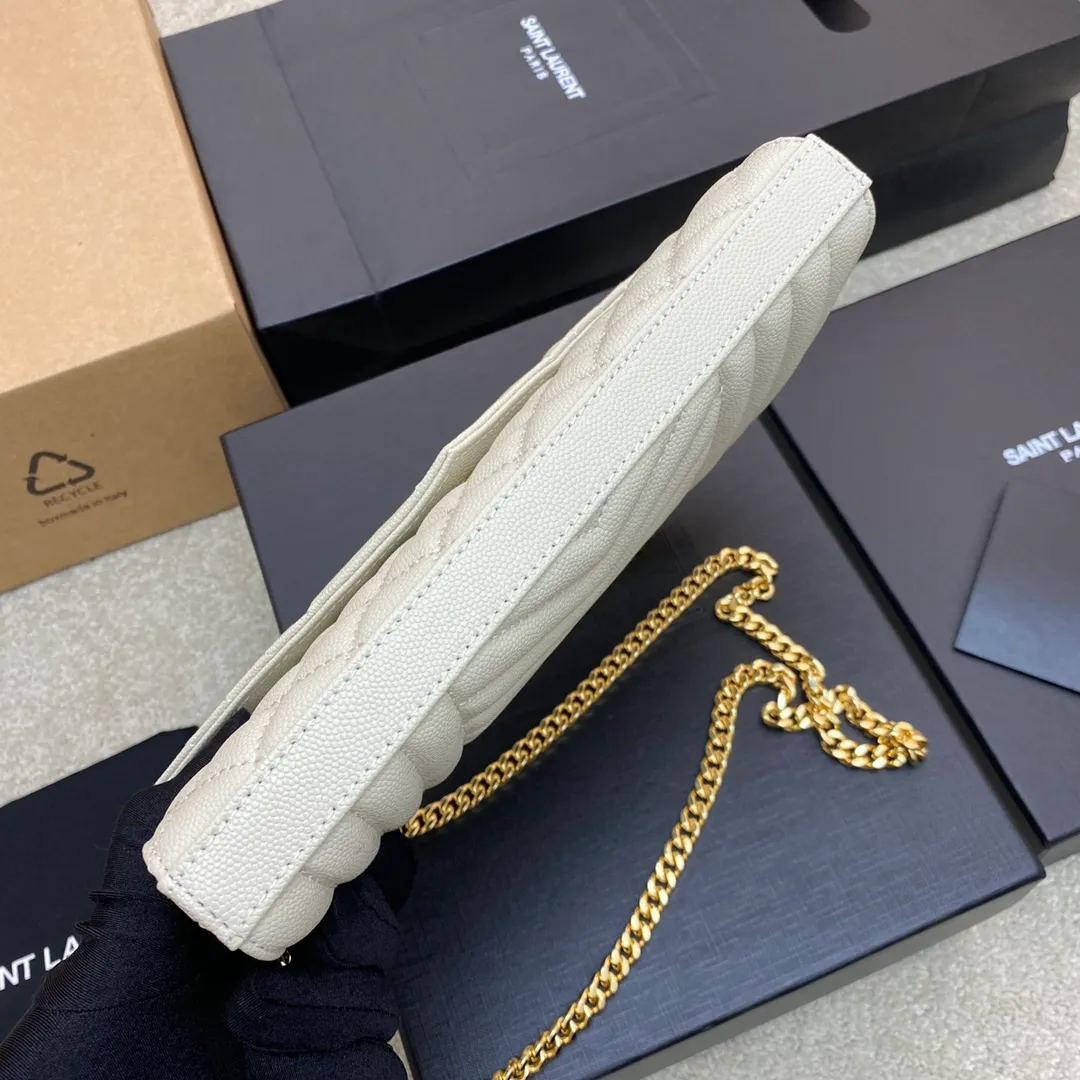 💰1300 white ball pattern/gold buckle 🌈YSL latest ENVELOPE Woc envelope bag ✉️Original caviar ball pattern, engraved inner zipper compartment, can be used as a clutch bag or as a shoulder bag. There are multiple card slots inside. Compact and practical 👍20220650 Model: 620280 [original leather] Size: 22.5x14x4cm