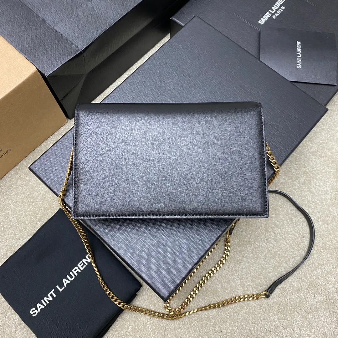 p1220 The top product in the market, black sheepskin/gold 🌈Y’s new product LE CASSANDRE smooth leather envelope chain wallet, made of Italian imported lambskin, soft to the touch! Front flap wallet, decorated with three-color metal logo, super nice! LECASSANDRE interior: six card slots, one bill slot, one main compartment, and one zippered coin pocket, practical and stylish! 20230610 Model: 743050 [original leather] Size: 19x12.5x3.5cm