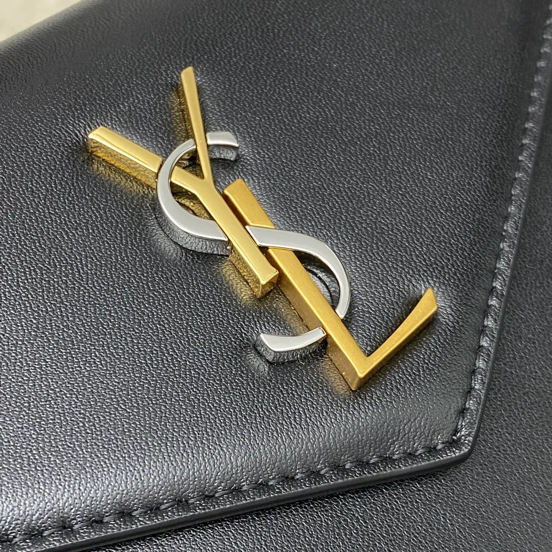 p1220 The top product in the market, black sheepskin/gold 🌈Y’s new product LE CASSANDRE smooth leather envelope chain wallet, made of Italian imported lambskin, soft to the touch! Front flap wallet, decorated with three-color metal logo, super nice! LECASSANDRE interior: six card slots, one bill slot, one main compartment, and one zippered coin pocket, practical and stylish! 20230610 Model: 743050 [original leather] Size: 19x12.5x3.5cm