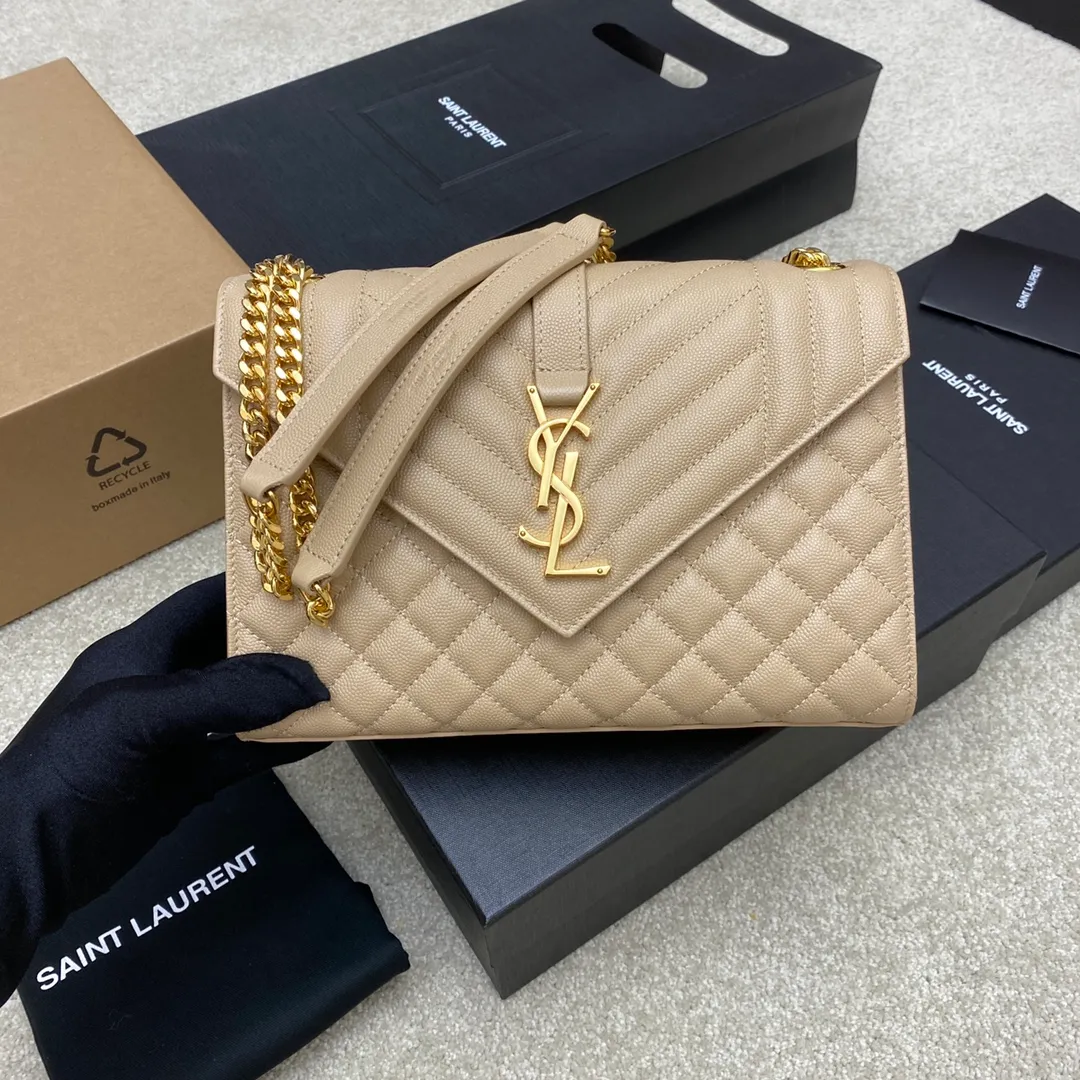 Apricot ball pattern/gold buckle 🌈𝑬𝒏𝒗𝒆𝒍𝒐𝒑𝒆 medium grain embossed quilted genuine leather envelope bag, classic is eternal, the sky-high V pattern and rhombus caviar pattern, Italian original cowhide with eye-catching Y family logo, elegant and fashionable all in one! One chain and three backs, single chain cross-body, double chain single back, single chain single back are all perfect🤗Little fairies of different heights, there is always a way to carry it that suits you❤️20230750 Model: 392739 [original leather] Size: 24x17.5x6cm