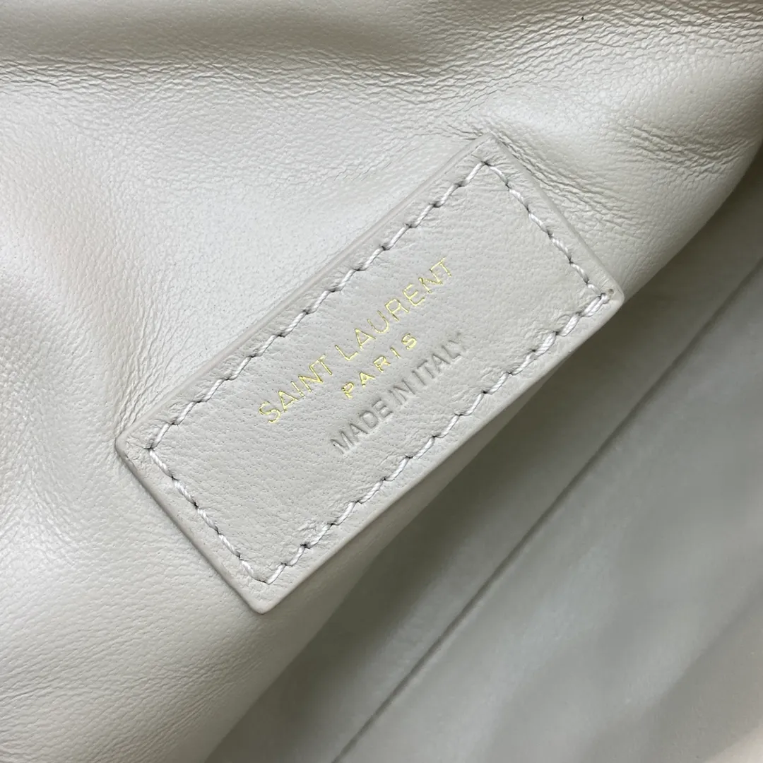 White sheepskin/gold 🌈YSL's new GABY quilted sheepskin chain shell bag, equipped with classic YSL logo, soft original sheepskin material, adjustable chain length: 57cm, light bronze metal hardware, sheepskin lining👍 Model: 733667 [original leather] Size: 13x9x3.5cm🌺🌺🌺6572090