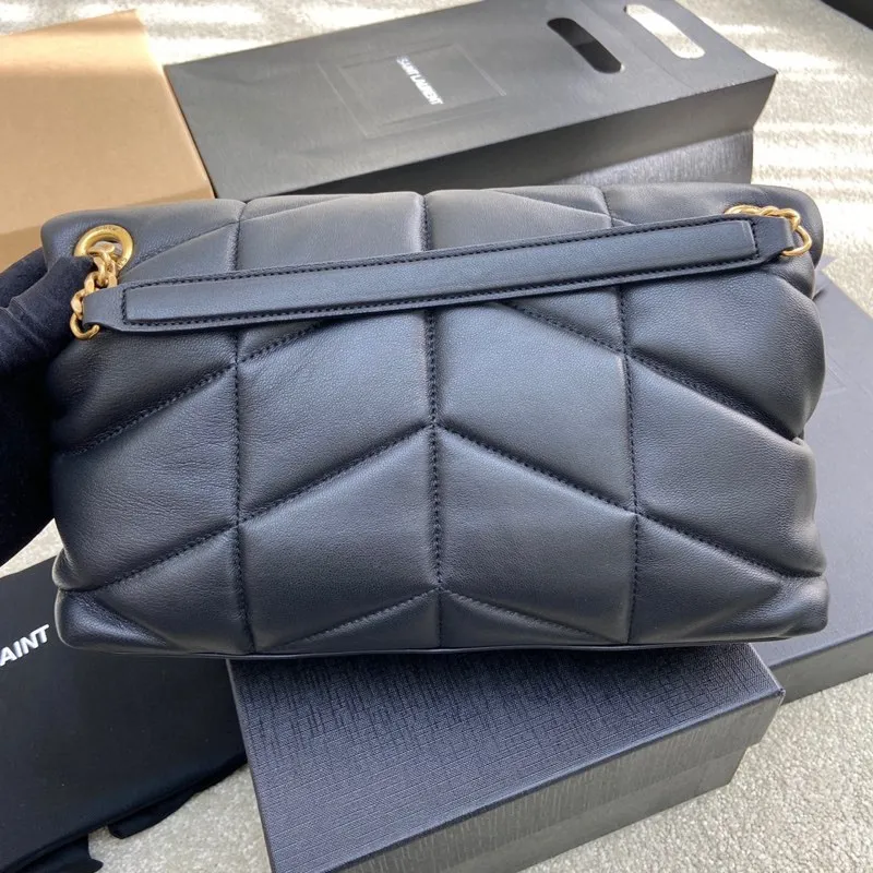 Black sheepskin/antique gold hardware 🌈LOULOU PUFFER Medium quilted lambskin bag, made of genuine genuine leather, feels soft and delicate, like embracing clouds☁️💋The classic Y family logo, chain and buttonhole hardware are all made of Barkin matte ancient gold hardware. The opening of the bag is folded and sealed with a magnetic snap buckle, which has first-class sealing and safety👍20210800 Size: 29x17x11cm Model: 577476 [original leather]