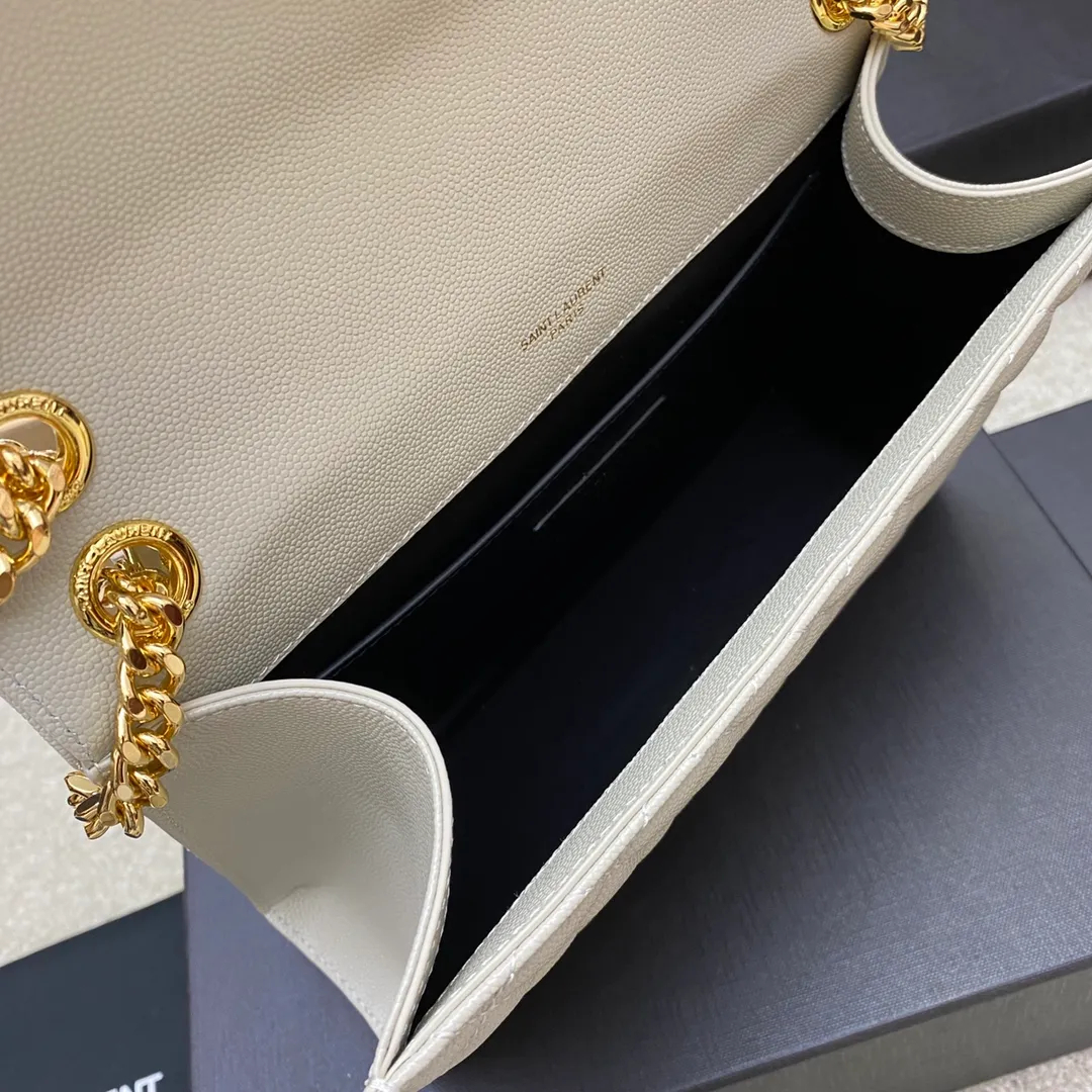 White ball pattern/gold buckle 🌈𝑬𝒏𝒗𝒆𝒍𝒐𝒑𝒆 medium grain embossed quilted genuine leather envelope bag, classic is eternal, the sky-high V pattern and rhombus caviar pattern, Italian original cowhide with eye-catching Y family logo, elegant and fashionable all in one! One chain and three backs, single chain cross-body, double chain single back, single chain single back are all perfect🤗Little fairies of different heights, there is always a way to carry it that suits you❤️20230750 Model: 392739 [original leather] Size: 24x17.5x6cm