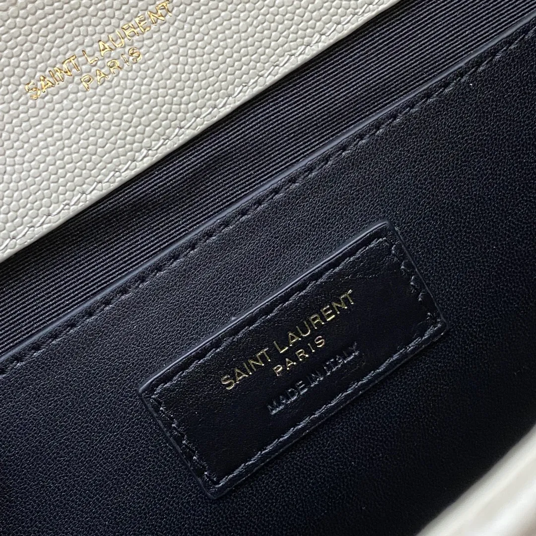 White ball pattern/gold buckle 🌈𝑬𝒏𝒗𝒆𝒍𝒐𝒑𝒆 medium grain embossed quilted genuine leather envelope bag, classic is eternal, the sky-high V pattern and rhombus caviar pattern, Italian original cowhide with eye-catching Y family logo, elegant and fashionable all in one! One chain and three backs, single chain cross-body, double chain single back, single chain single back are all perfect🤗Little fairies of different heights, there is always a way to carry it that suits you❤️20230750 Model: 392739 [original leather] Size: 24x17.5x6cm