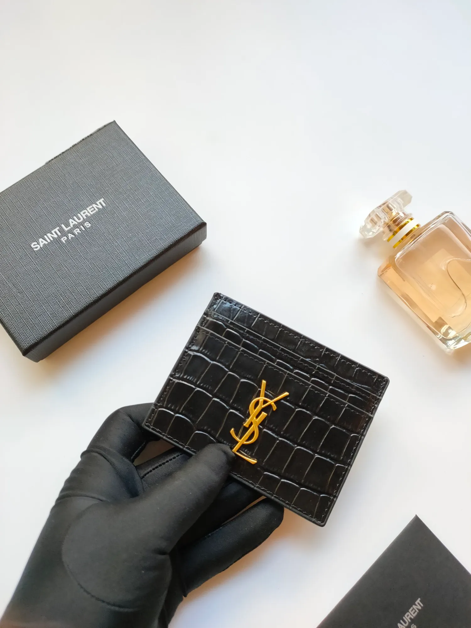 💰90 Yves Saint Laurent new product shipped👉Real pickup bag, 🎀With sheep pattern microfiber lining, crocodile pattern cowhide credit card holder, metal interlocking YSL logo original single-pair hardware, copied details 😋Style number: 423291😎Size: 10.5×7.5×0.5cm