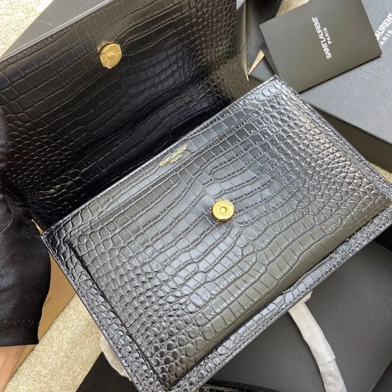 💰 1500 Crocodile pattern black/antique gold 🌈𝑺𝒖𝒏𝒔𝒆𝒕 𝟮𝟮𝒄𝒎#Classic luxurious crocodile pattern sunset bag original leather version! Friends who like crocodile pattern bags cannot miss this one! High-quality genuine leather, genuine mold-opening hardware, pursuing every detail, striving to be infinitely close to ZP👍20210750 Size: 22x8x16cm Model: 442906 [Original leather]