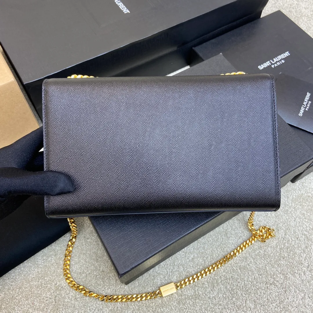 💰1260 Black ball pattern/gold buckle [original leather] 🌈Y’s most classic style Kate chain crossbody bag! A versatile style that is a must-have in every girl’s wardrobe! High-quality original South African cowhide, wear-resistant and scratch-resistant, no need to take special care of it💫Believe me, kate is definitely an eternal classic. No one would dare to call themselves fashionable without a Y family tassel bag👍20210630 Model: 354021 Size: 24*14.5*5.5cm