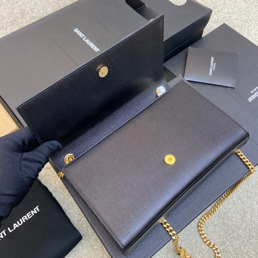 💰1260 Black ball pattern/gold buckle [original leather] 🌈Y’s most classic style Kate chain crossbody bag! A versatile style that is a must-have in every girl’s wardrobe! High-quality original South African cowhide, wear-resistant and scratch-resistant, no need to take special care of it💫Believe me, kate is definitely an eternal classic. No one would dare to call themselves fashionable without a Y family tassel bag👍20210630 Model: 354021 Size: 24*14.5*5.5cm