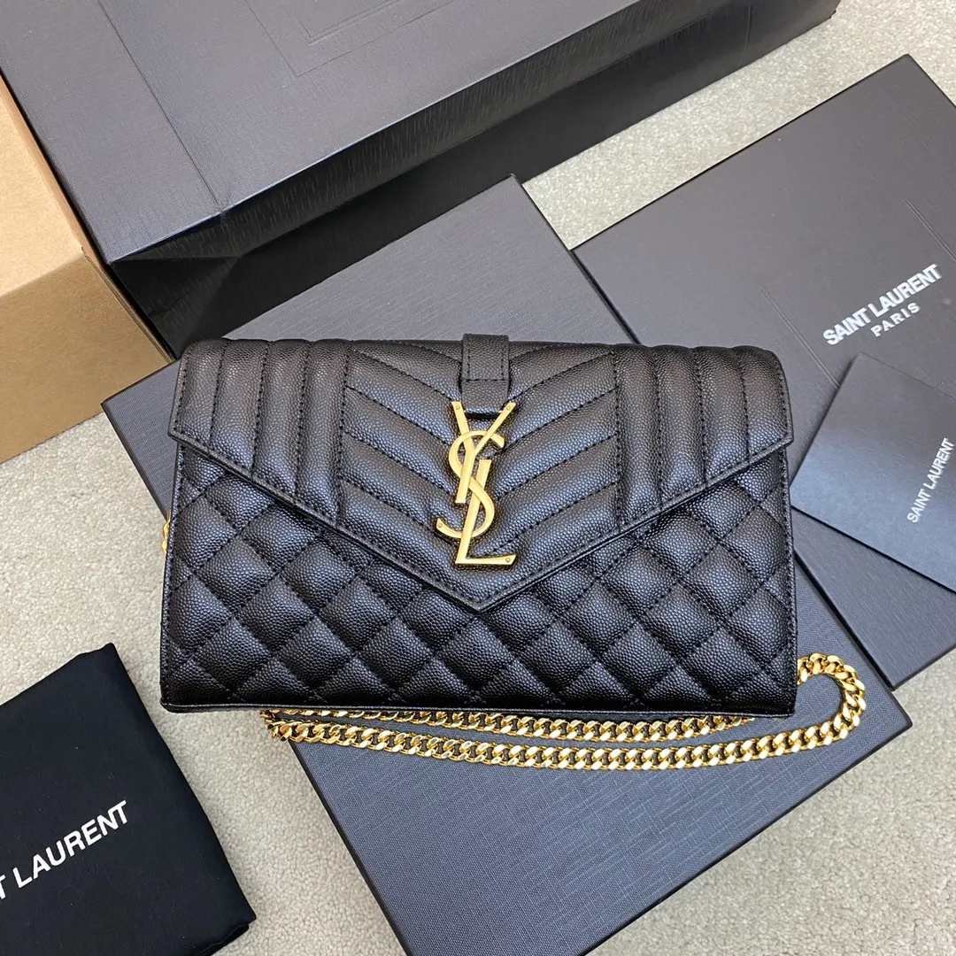 💰1300 black ball pattern/gold buckle 🌈YSL latest ENVELOPE Woc envelope bag ✉️Original caviar ball pattern, engraved inner zipper compartment, can be used as a clutch bag or as a shoulder bag. There are multiple card slots inside. Compact and practical 👍20220650 Model: 620280 [original leather] Size: 22.5x14x4cm
