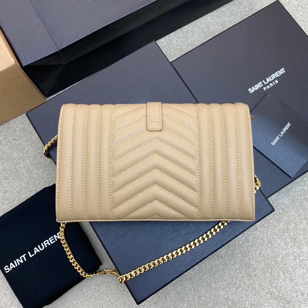 💰1300 Apricot ball pattern/gold buckle 🌈YSL latest ENVELOPE Woc envelope bag ✉️Original caviar ball pattern, engraved inner zipper compartment, can be used as a clutch bag or as a shoulder bag. There are multiple card slots inside. Compact and practical 👍20220650 Model: 620280 [original leather] Size: 22.5x14x4cm