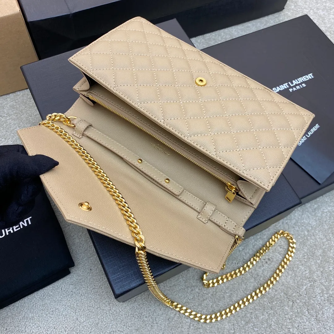 💰1300 Apricot ball pattern/gold buckle 🌈YSL latest ENVELOPE Woc envelope bag ✉️Original caviar ball pattern, engraved inner zipper compartment, can be used as a clutch bag or as a shoulder bag. There are multiple card slots inside. Compact and practical 👍20220650 Model: 620280 [original leather] Size: 22.5x14x4cm