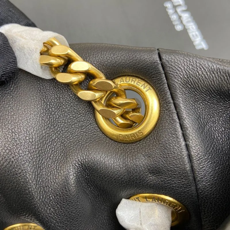 Black sheepskin/antique gold 🌈𝑳𝑶𝑼𝑳𝑶𝑼 𝑷𝑼𝑭𝑭𝑬𝑹 Large quilted lambskin bag, made of genuine genuine leather, feels soft and delicate, like embracing clouds☁️✨The classic Y family logo, chain and buttonhole hardware are all made of Barkin matte silver hardware. The opening of the bag is folded and sealed with a magnetic snap buckle, which has first-class sealing and safety👍20210900 Size: 35*23*13.5cm Model: 577475 [original leather]