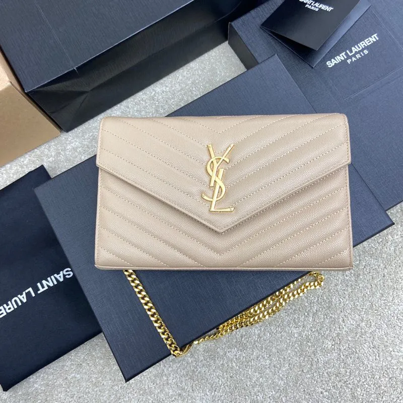 Apricot ball grain leather/gold buckle 🌈MONOGRAM caviar pattern original leather version envelope bag 👍A super practical small bag, the most classic style 👏100% original cowhide with fine handcrafting; customized metal Y family logo highlights personality; flip-top design ensures safety of use; small bag has large capacity, with 20 card slots, two banknote compartments, two central compartments, and an inner zipper bag to hold everything‼ ️20210630 Model: 360452 [original leather] Size: 22.5*14*4cm