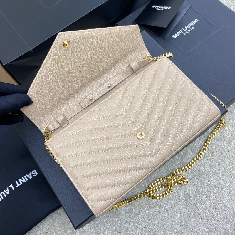 Apricot ball grain leather/gold buckle 🌈MONOGRAM caviar pattern original leather version envelope bag 👍A super practical small bag, the most classic style 👏100% original cowhide with fine handcrafting; customized metal Y family logo highlights personality; flip-top design ensures safety of use; small bag has large capacity, with 20 card slots, two banknote compartments, two central compartments, and an inner zipper bag to hold everything‼ ️20210630 Model: 360452 [original leather] Size: 22.5*14*4cm