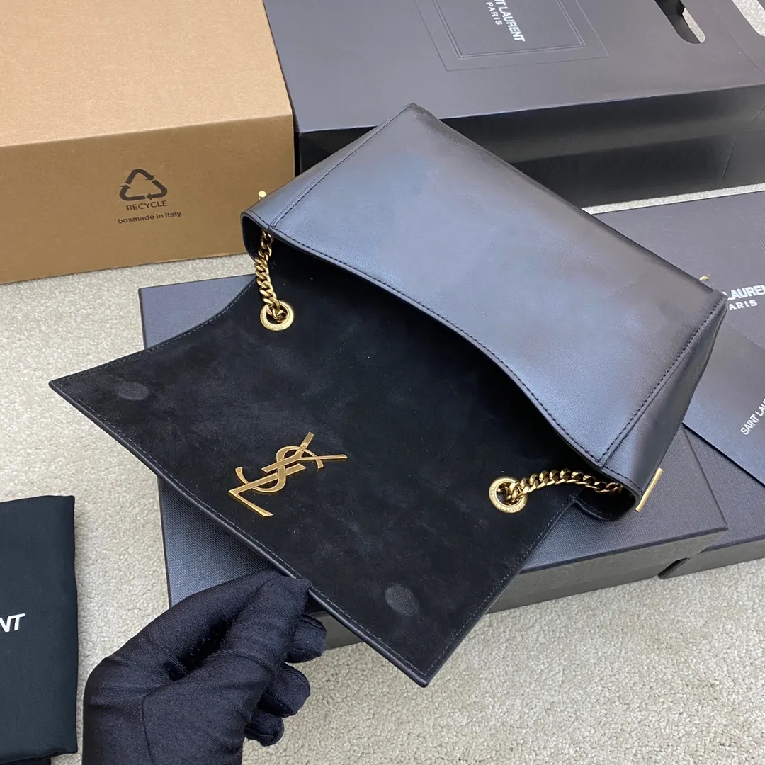 黑绒双面/金(小号) 🌈新尺寸小号22CM到货！ 𝐊𝐚𝐭𝐞_Reversible suede & plain leather, buying one bag is equivalent to owning two bags, a great deal_Eternal classic kate, no need to worry about it becoming outdated, a style that can be used all year round, use plain leather in spring and summer, and use suede in autumn and winter! The chain can be removed! 20230780 Model: 712250 [original leather] Size: 22x14.5x6cm