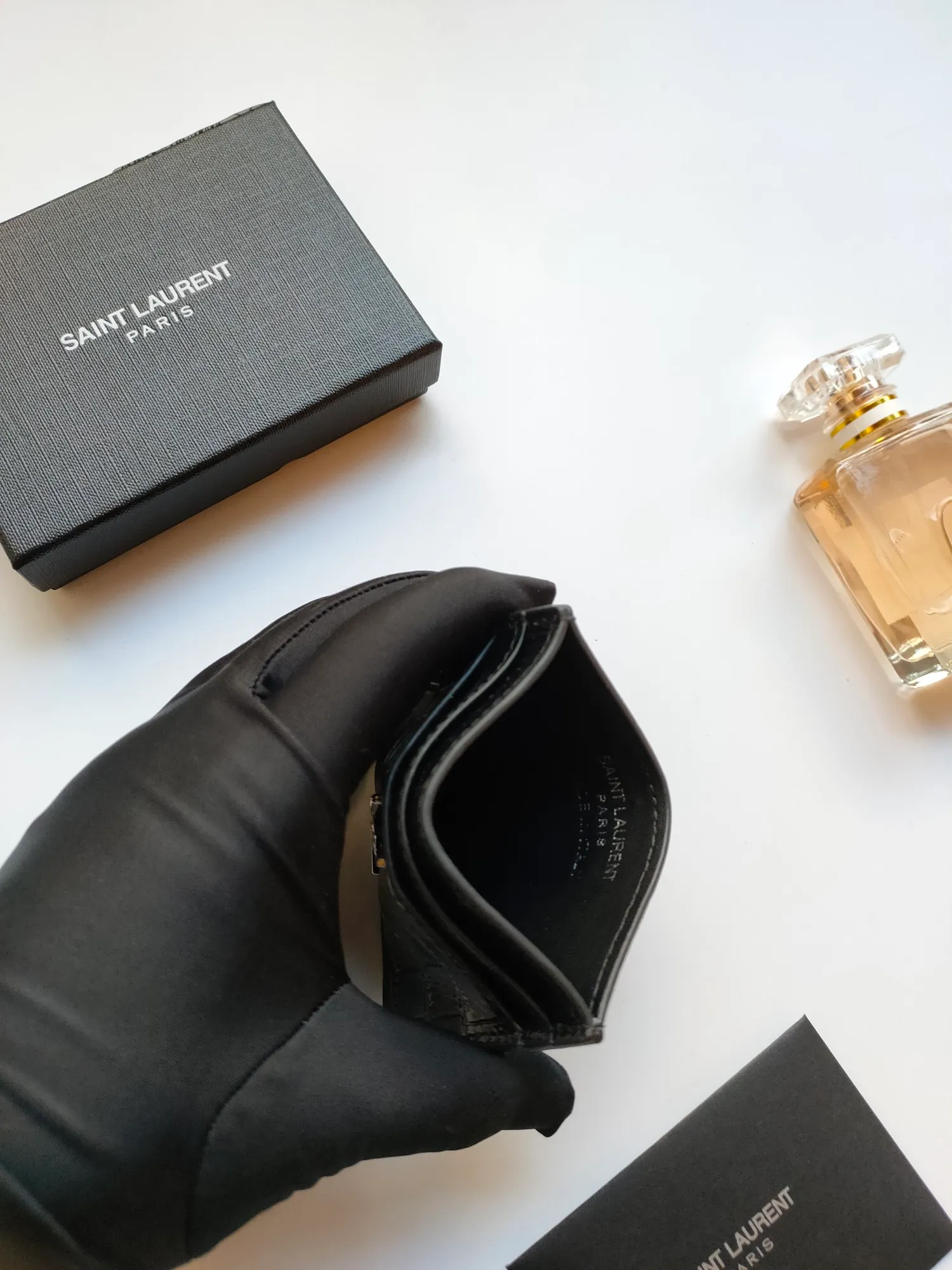 💰90 Yves Saint Laurent new product shipped👉Real pickup bag, 🎀With sheep pattern microfiber lining, crocodile pattern cowhide credit card holder, metal interlocking YSL logo original single-pair hardware, copied details 😋Style number: 423291😎Size: 10.5×7.5×0.5cm