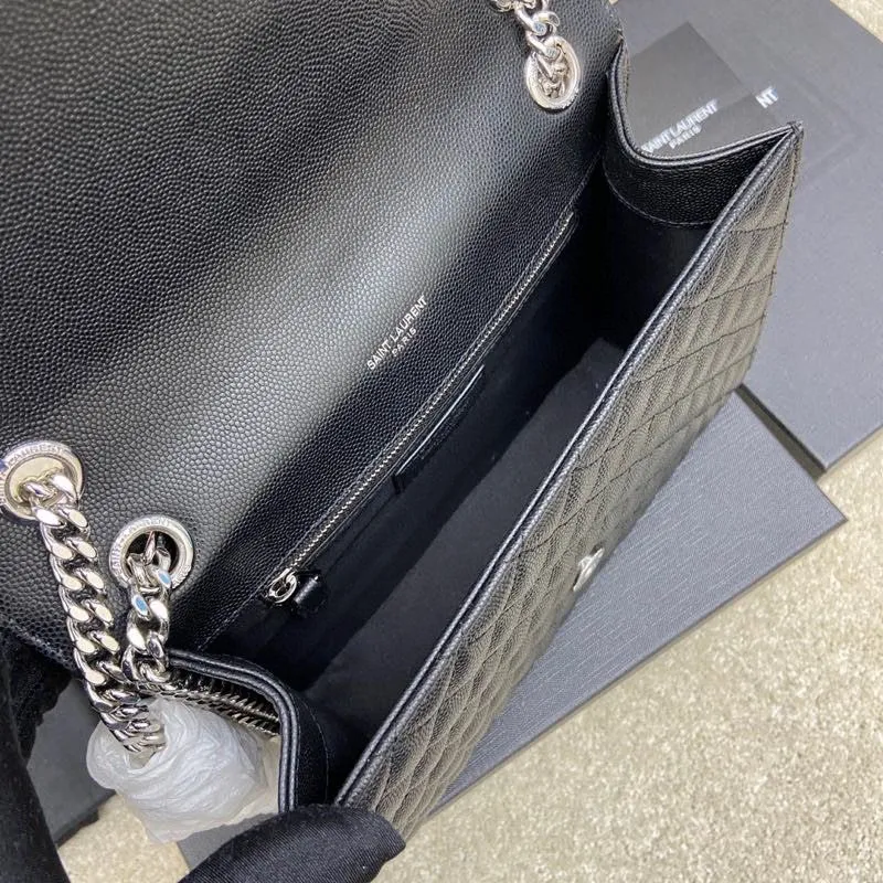 Black ball pattern/silver buckle 🌈𝑬𝒏𝒗𝒆𝒍𝒐𝒑𝒆 Medium grained embossed quilted genuine leather envelope bag, classic is eternal, the sky-high V pattern and rhombus caviar pattern, Italian original cowhide with eye-catching Y family logo, all in one, stylish and stylish! One chain and three backs, single chain cross-body, double chain single back, single chain single back are all perfect🤗Little fairies of different heights, there is always a way to carry it that suits you❤️20230750 Model: 392739 [original leather] Size: 24x17.5x6cm