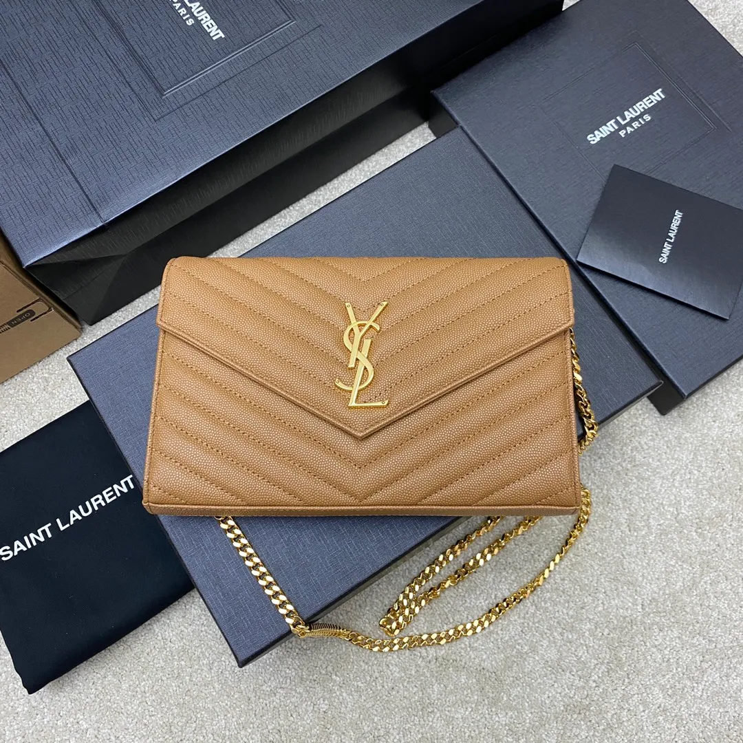 Ball pattern caramel/gold buckle 🌈MONOGRAM caviar pattern original leather version envelope bag 👍A super practical small bag, the most classic style 👏100% original cowhide with fine handcrafting; customized metal Y family logo highlights personality; flip-top design ensures safety of use; small bag has large capacity, with 20 card slots, two banknote compartments, two central compartments, and an inner zipper bag to hold everything‼ ️20210630 Model: 360452 [original leather] Size: 22.5*14*4cm