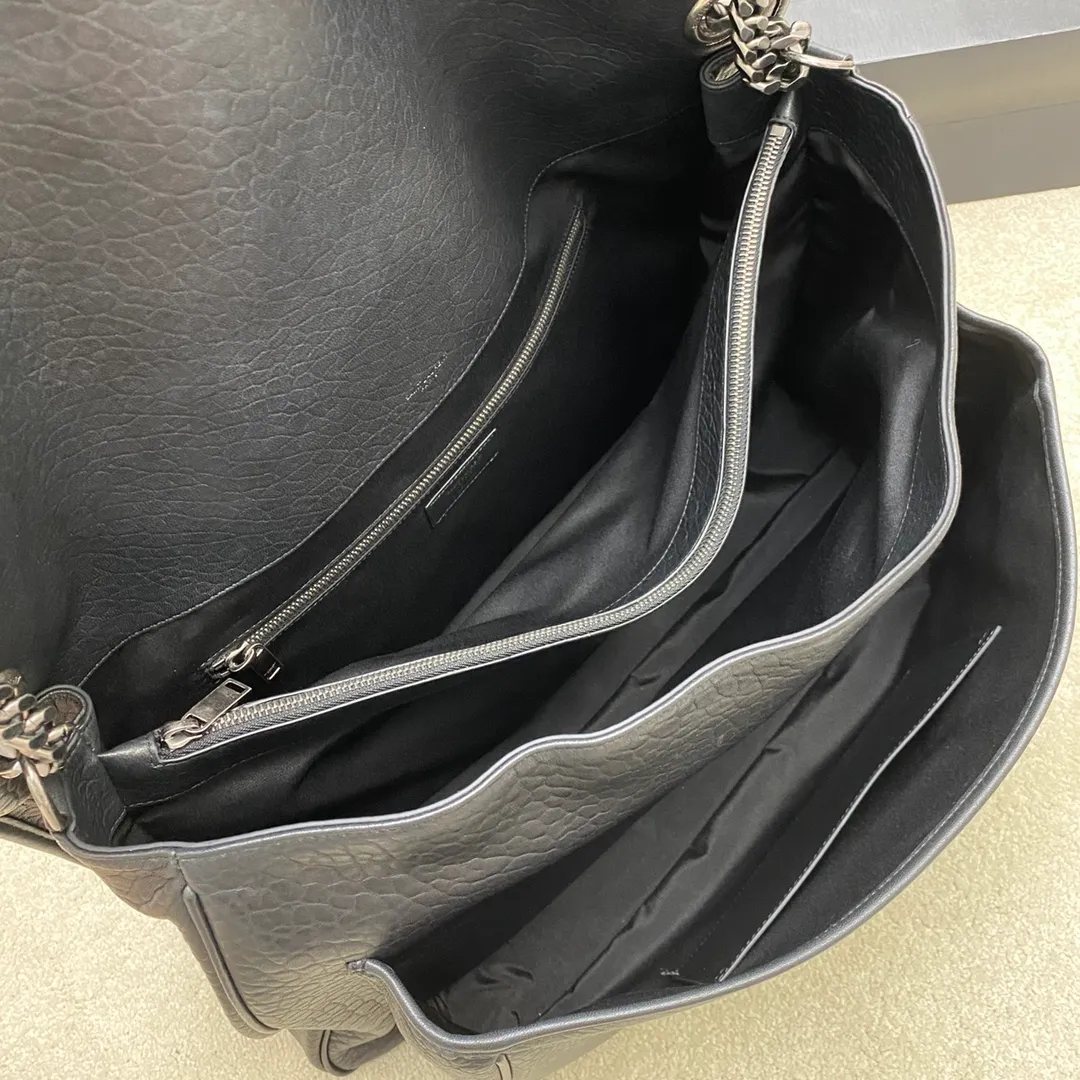 💰2700 Elephant pattern black/antique silver 🌈New elephant pattern NlKl oversized front flap handbag, decorated with metal LE CASSANDRE, with convertible leather and chain shoulder straps. Popular NIKI [Color][Color]Elephant Pattern[Strong][Strong] Many celebrities and Internet celebrities have the same style! Hard to find a pack at the counter, NIKI is popular all over the world, super large capacity, elephant pattern cowhide! The process is very complicated and gives you different visual effects! A must-have style👑202301350 Style number: 755857 [Original leather] Size: 47x33x16cm [This size does not come with packaging]