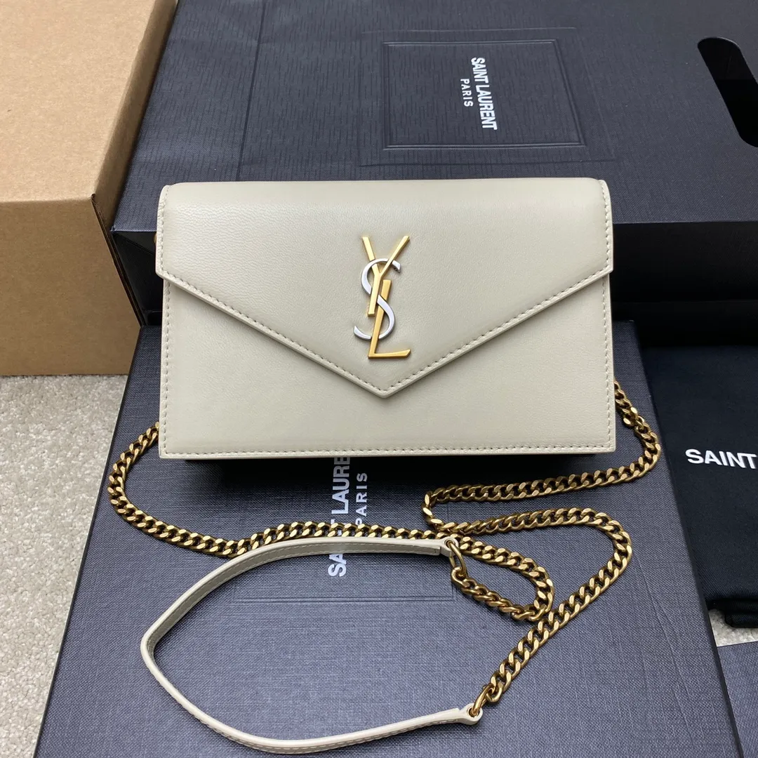 p1220 The top product on the market, white sheepskin/gold 🌈Y’s new product LE CASSANDRE smooth leather envelope chain wallet, made of Italian imported lambskin, soft to the touch! Front flap wallet, decorated with three-color metal logo, super nice! LECASSANDRE interior: six card slots, one bill slot, one main compartment, and one zippered coin pocket, practical and stylish! 20230610 Model: 743050 [original leather] Size: 19x12.5x3.5cm