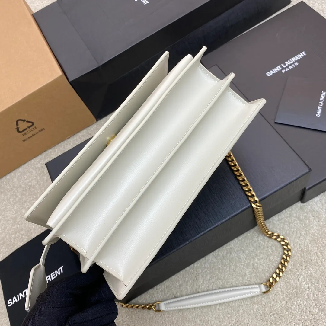 💰1500 milk white toothpick pattern/gold 🌈𝑺𝒖𝒏𝒔𝒆𝒕 𝟮𝟮𝒄𝒎#Classic luxury toothpick pattern sunset bag original leather version! Friends who like toothpick pattern bags cannot miss this one! High-quality genuine leather, genuine mold-making hardware, pursuing every detail, striving to be infinitely close to genuine 👍20210750 Size: 22x8x16cm Model: 442906 [Original leather]