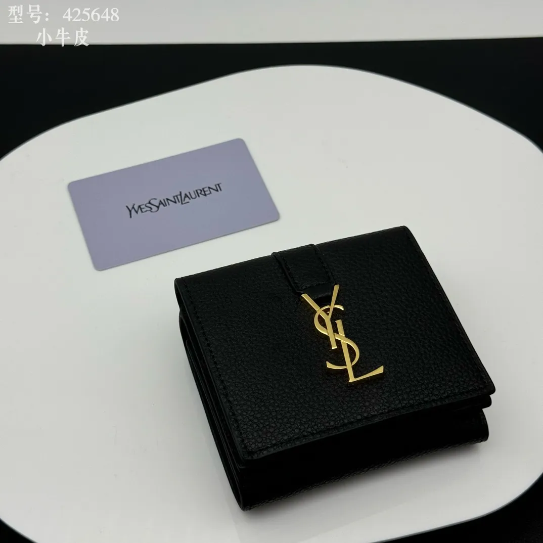 💰170 💎Top quality 💕 Full leather inside and outside "Saint Laurent" YSL 💌 Tri-fold small wallet Black leather grain gold Impressive mini wallet with metal YSL logo mounted on the leather ring. Gold Metal Accessories Shutter Button Closer Inside: Wallet 1 Card Slot x 3 Outside: Coin Pocket with Shutter Button x 1, Dimensions: 9.5 X 7 X 3 CM, Style No.: 425648